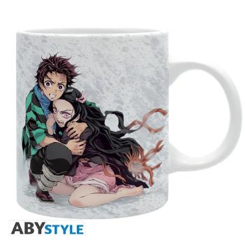 DEMON SLAYER - Tasse "Tanjiro und Nezuko"  Ein Bruder und eine Schwester, das ist es, was von der Familie Kamado übrig ist. Aber nicht irgendwelche Geschwister! Die jüngere Schwester Nezuko ist Dämon geworden! Ihr älterer Bruder Tanjiro ist entschlossen,